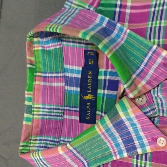Raulph Lauren- plaid- button up - short sleeve - Picture 2 of 2